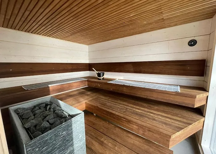 Rantaniemi 12-20 Beds 别墅